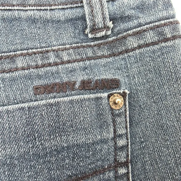 DKNY Womens Size 6 Dark Blue Jeans‎ Straight Casual Classic Comfortable Staple - Picture 10 of 14